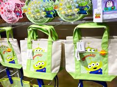 -名创优品(天河区正佳广场二店)