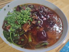 -越洋肖氏老米线(杨家坪店)