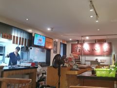 -呷佬·长沙手工米粉(金沙江路店)