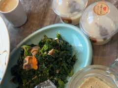 -今鲜源酒店·海鲜锅贴青岛菜(新湛路店)