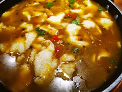 -有红鸡毛店·川菜(建设路店)