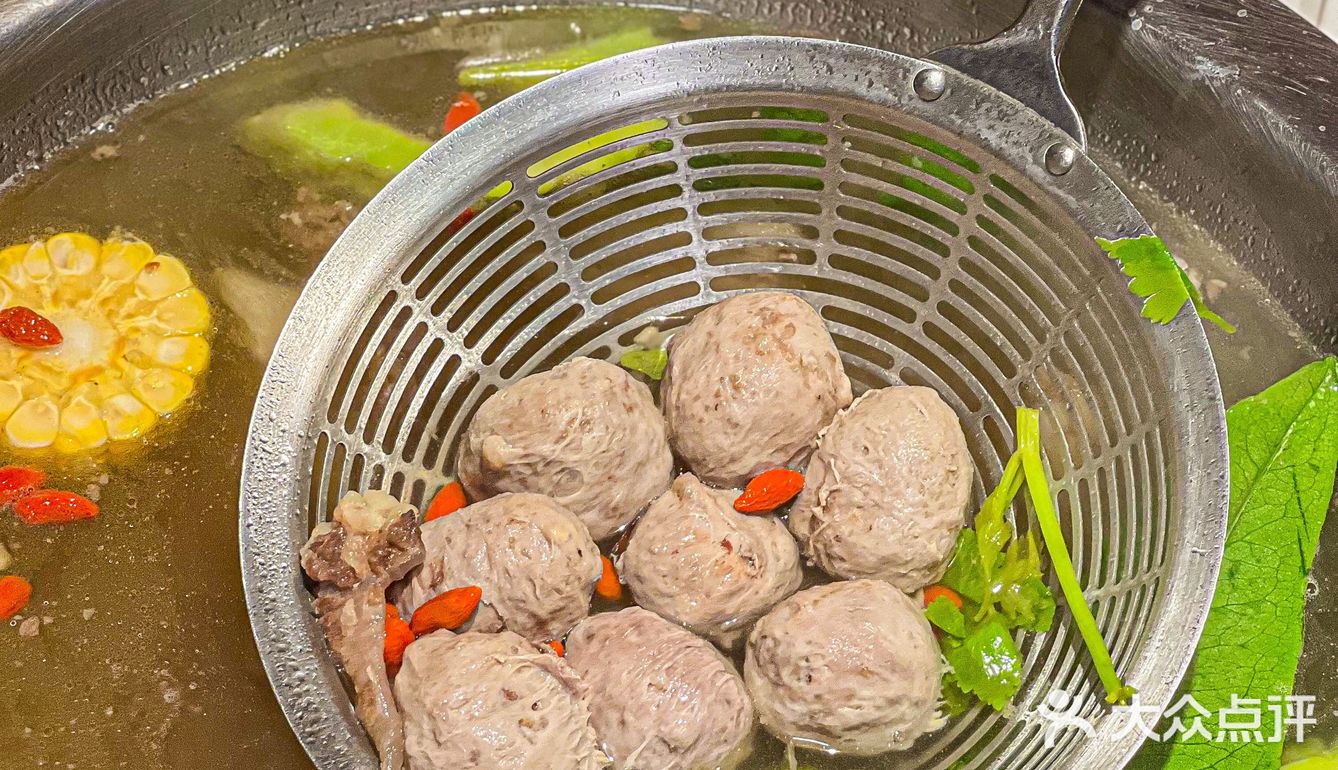 这一口精选黄牛肉的口感也太棒了吧