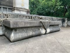 -廖仲恺何香凝墓
