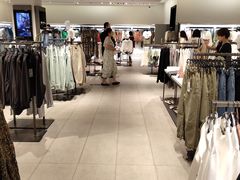-ZARA(世贸天阶店)