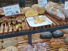 -焙丽拾光(麦凯乐直营店)
