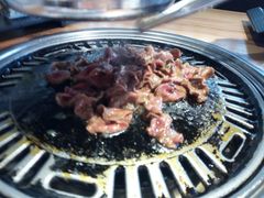 -唯成•韩国炭火烤肉 유성고기