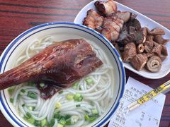 -香辉食馆(新兴路店)