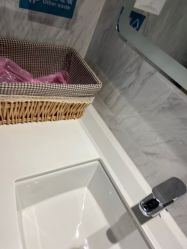 -臻悦医疗美容整形门诊部
