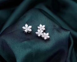 -威德钻石-克拉钻大本营(南京东路店)