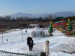 -华彬猛犸滑雪场