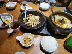 -云海肴·汽锅鸡·云南菜(天山百盛优客店)