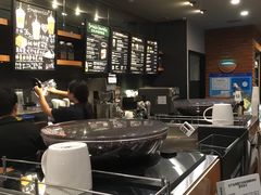 -星巴克(上海虹桥新天地二店)