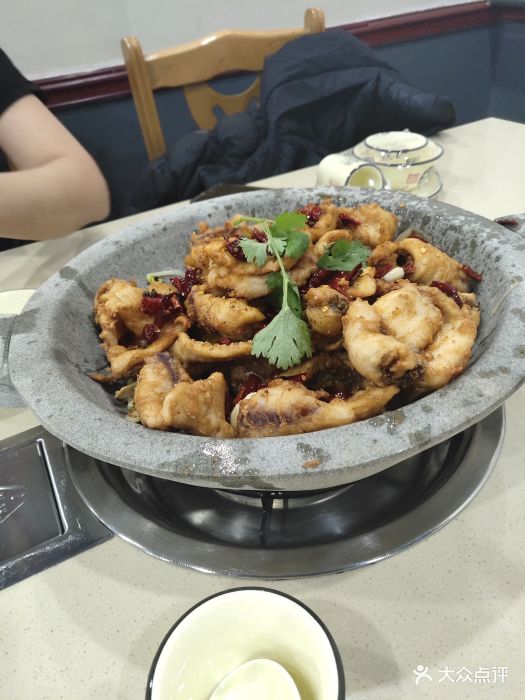 红满天石锅鱼图片 - 第1张