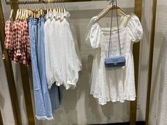 -URBAN REVIVO(济南世茂广场店)