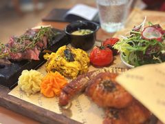-Mark&Mars Restaurant