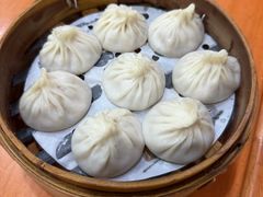 -莱莱小笼·乔艾