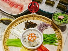 -无界釜·河豚鱼汤锅(红山动物园店)