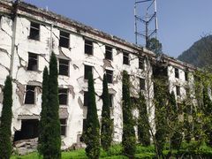 -四川汶川特大地震漩口中学遗址