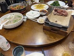 手抓羊肉-青海名吃尕张娃非遗烤肉(海湖总店)