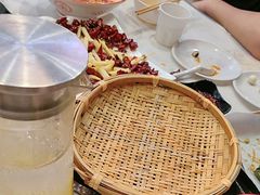 -鑫郭氏·南昌20年大排档·小龙虾羊蝎子(潮阳里店)