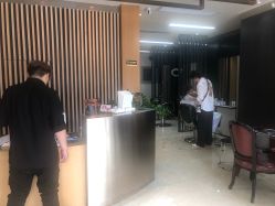 -苑苑发型设计