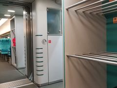 -龙阳路磁悬浮列车总站-停车场