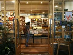 -猫的天空之城概念书店(印象城购物中心店)