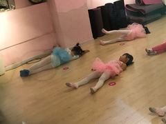 -雅米拉艺术中心(少儿舞蹈培训)