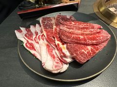 -铭牛烧肉·和牛海鲜自助(高新月牙湖店)