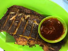 -明记烧鱼美味店