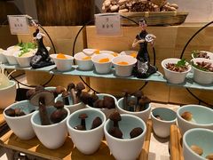 -雍和会海鲜姿造自助(湖东路店)
