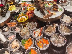 -半岛翡丽海鲜自助餐厅(观风亭店)