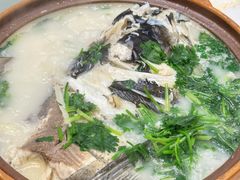 砂锅有机鱼头汤-千岛湖鱼味馆(十字街总店)