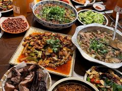 -谢老五跷脚牛肉·非遗传承店