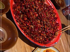 -先启半步颠小酒馆(白麓里店)