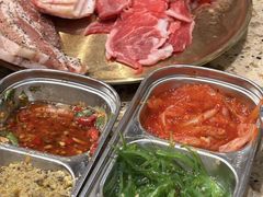 -姜胖胖韩式自助烤肉(光明万达店)