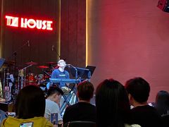 -TZ House音乐现场(来福士中心店)