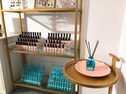 -Yolee雅妮容颜定制美睫·美甲