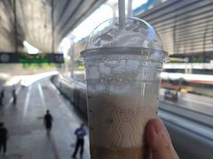 -星巴克(北京西站5号候车室)