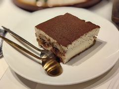 -静香HOUSE·全时段融合餐厅(七星欢乐颂店)