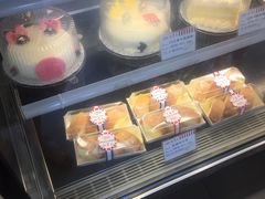 -红宝石·鲜奶小方·海派西点房(浦三店)