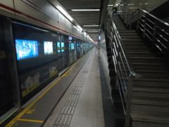 -常熟路(地铁站)