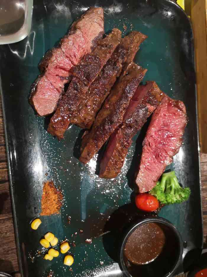 贝克石烧牛扒(大石店)-"今天周日,准备去吃港餐,结果要等位,果断.