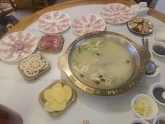 -颜氏双江清水鱼一养身火锅(磁器口店)