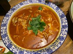 -临界音乐酒馆·小龙虾·江湖菜(华熙LIVE·鱼洞店)