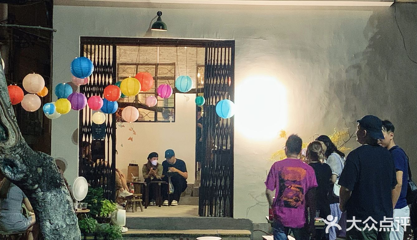 东莞新店｜🍂莞城【入夜】一起回到80年代