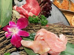 -青瓦炭韩潮烤肉(花园道店)