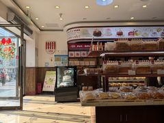 -红宝石·鲜奶小方·海派西点房(南丹店)