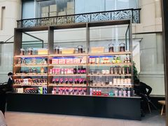 零售区-星巴克(北京西大望路温特莱店)