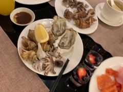 -圣丰索菲特·2 On 988 Café 自助餐厅